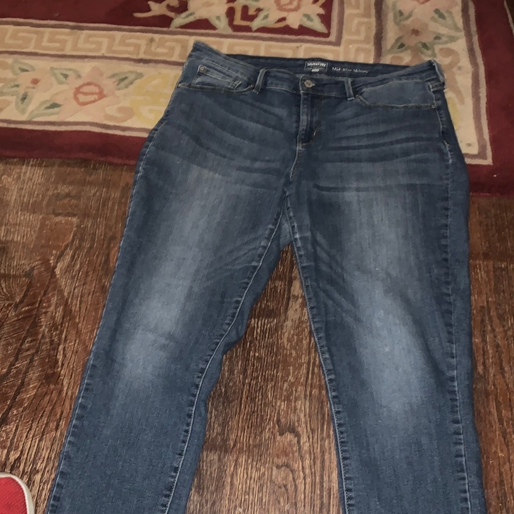 Women’s jeans